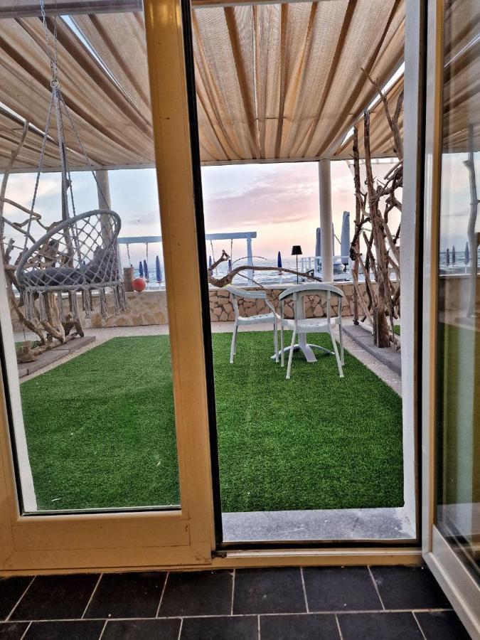קסטל וולטורנו Beach Suites - By Lido Scalzone מראה חיצוני תמונה